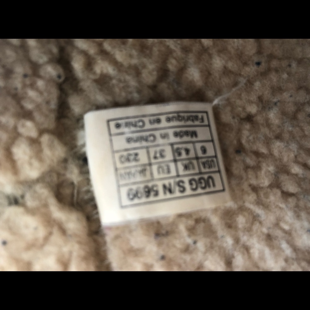 Snow Ugg Boot - image 2